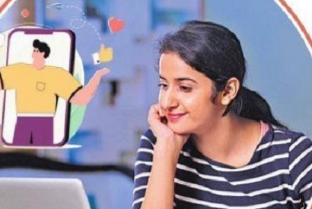 నకిలీ ప్రొఫైల్ తో ఎర