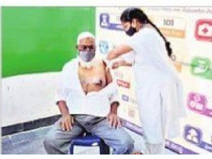 956 మందికి కోవిషిల్డ్ మొదటి డోసు వ్యాక్సిన్