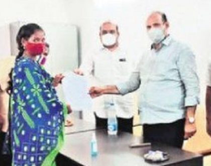 కోవిడ్ బాధిత కుటుంబాలకు బాసటగా ప్రభుత్వం