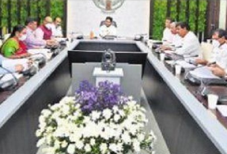 పెట్టుబడుల వెల్లువ