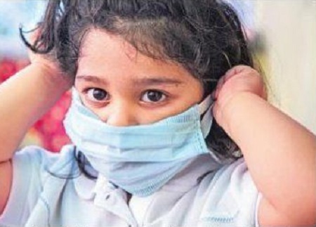 పసి ముఖానికి ముసుగు వద్దా?