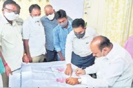 మెగా గృహనిర్మాణ మేళా విజయవంతం చేయండి