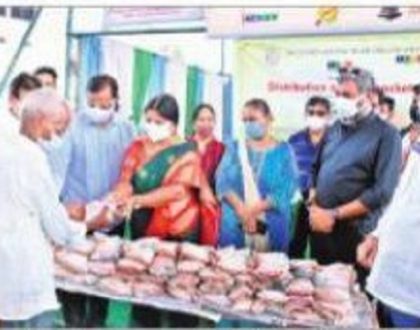 స్వచ్ఛంద సంస్థల సేవలు అపూర్వం