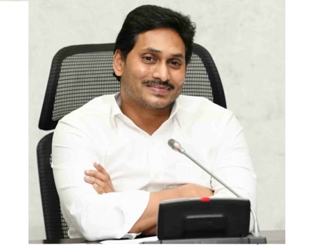 కోవిడ్ వ్యాక్సినేషన్‌లో టీచర్లకు ప్రాధాన్యత