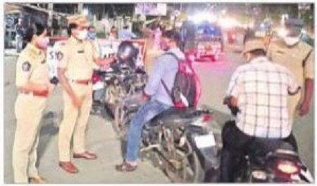 ఆంక్షలు ఉల్లంఘించిన వారికి జరిమానా