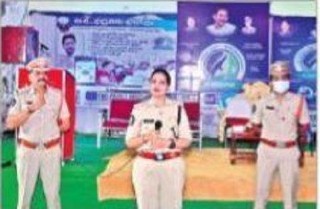 మహిళలకు రక్షణగా దిశ యాప్