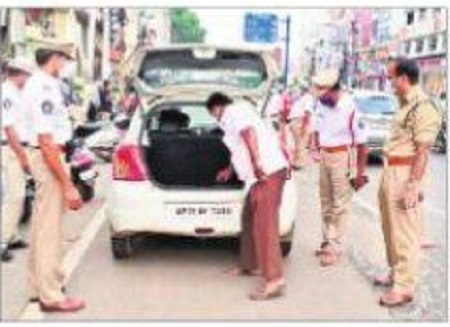ఉల్లం'ఘనుల'పై కేసులు