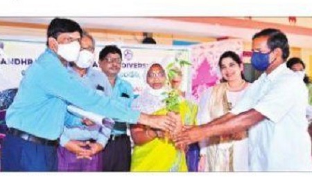ప్రకృతి వనరులను భావితరాలకు అందించాలి