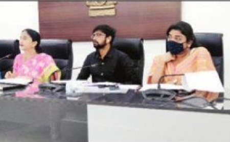 నెలాఖరుకు లేఅవుట్ల పనులు పూర్తి