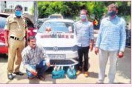 80 మద్యం బాటిళ్లు స్వాధీనం