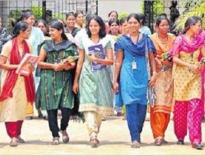 పేద విద్యార్థులకు... టాప్ వర్శిటీల్లో సీట్లు