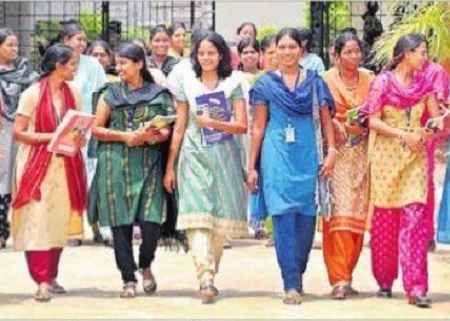 పేద విద్యార్థులకు... టాప్ వర్శిటీల్లో సీట్లు