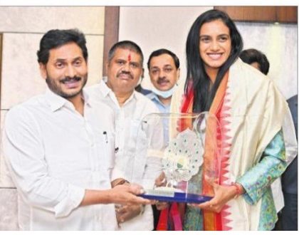 మరింతమంది సింధూలు తయారు కావాలి