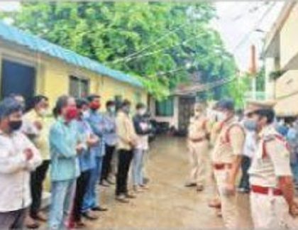 రౌడీషీటర్లపై నిత్యం నిఘా