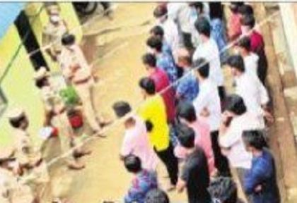 రౌడీ షీటర్ల కదలికలపై నిఘా
