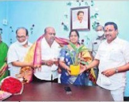 డిప్యూటీ మేయర్‌గా శ్రీ శైలజ బాధ్యతల స్వీకారం