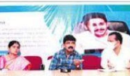 థర్డ్ వేవ్ పై అప్రమత్తంగా ఉండాలి