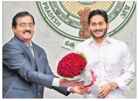 ఇళ్ల లబ్ధిదారులకు రూ.35,000 రుణం