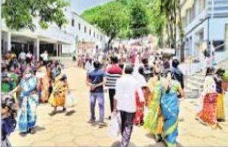 గుణదల కొండకు పెరిగిన భక్తుల రద్దీ