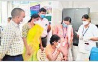 వ్యాక్సినేషన్ లో అగ్రస్థానం