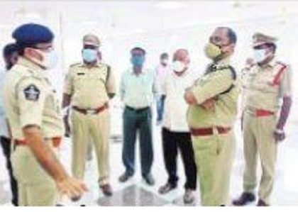 అధునాతన సౌకర్యాలతో పీఎస్ల నిర్మాణాలు