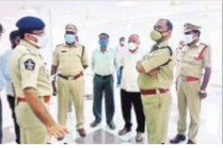 అధునాతన సౌకర్యాలతో పీఎస్ల నిర్మాణాలు
