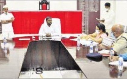 లింగ నిర్ధారణకు పాల్పడితే చర్యలు