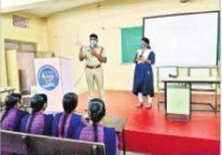 దిశ యాప్‌తో మహిళలకు రక్షణ