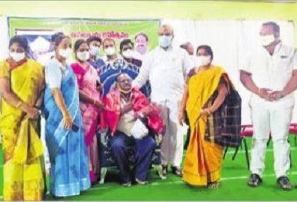 ఉపాధ్యాయులు సమాజానికి మార్గదర్శకులు