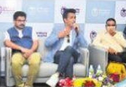 సామాన్యులే రియల్ హీరోలు