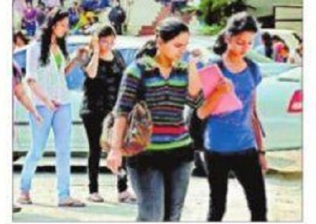 పీజీ స్కాలర్లకు నెలకు రూ.12,400 స్కాలర్ షిప్