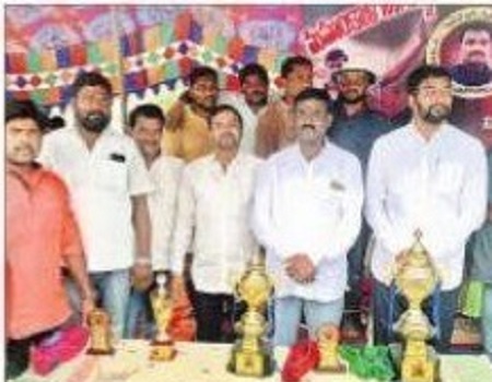 శారీరక దారుఢ్యానికి క్రీడలు దోహదం