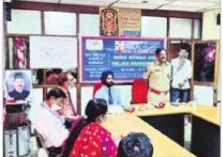 బ్యాంకర్లు అప్రమత్తంగా ఉండాలి