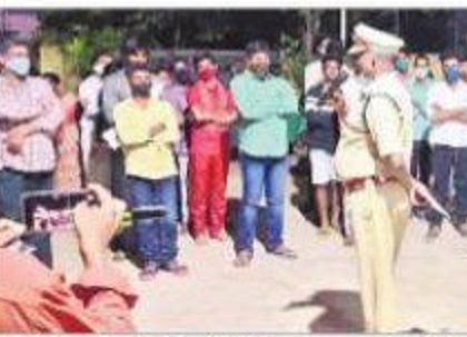 మత్తుతో జీవితాలు చిత్తు