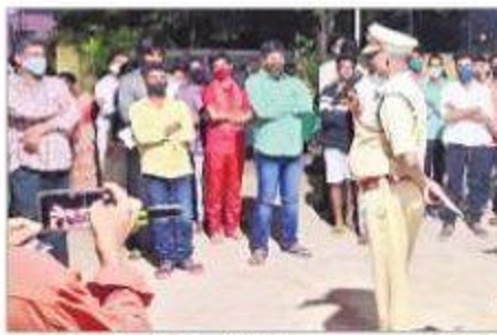 మత్తుతో జీవితాలు చిత్తు