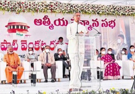 తెలుగువాడినైనందుకు గర్వపడుతున్నా