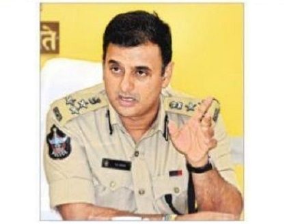 అడుగడుగునా నిఘా