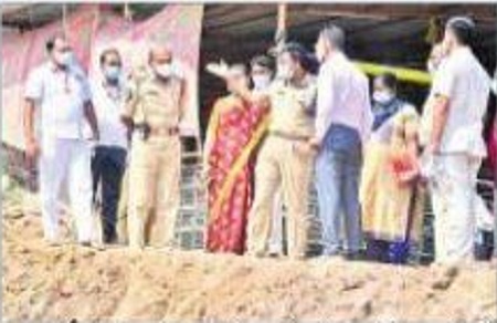 భవానీ దీక్షల విరమణ ఏర్పాట్ల పరిశీలన