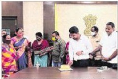 ఘనంగా సెమీ క్రిస్మస్ వేడుకలు