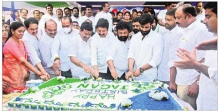 క్రీడా స్ఫూర్తితో యువత ముందుకు సాగాలి