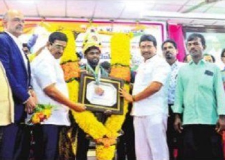 పవర్ లిఫ్టర్ కు ఘనస్వాగతం