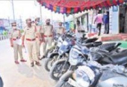 ఇద్దరు బైక్ దొంగల అరెస్టు
