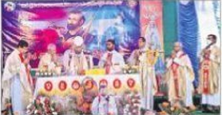 ముగిసిన పునీత ఫ్రాన్సిస్ మహోత్సవాలు