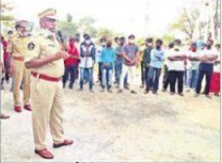 మనిషిగా జీవించండి..