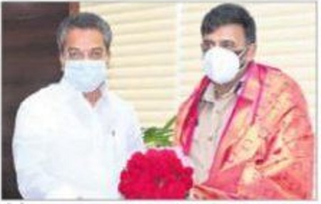 సీపీ టీకే రాణాకు ఎమ్మెల్యే వసంత అభినందనలు