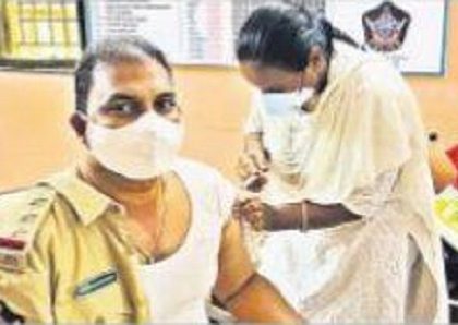 ఫ్రంట్‌లైన్ వర్కర్లకు ప్రికాషన్ డోస్