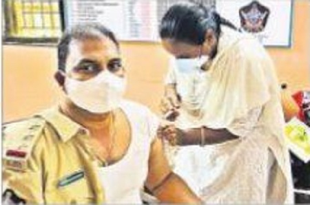 ఫ్రంట్‌లైన్ వర్కర్లకు ప్రికాషన్ డోస్