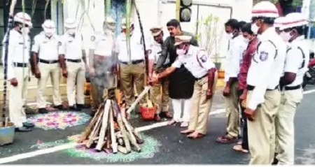 బెజవాడలో భోగి సందడి
