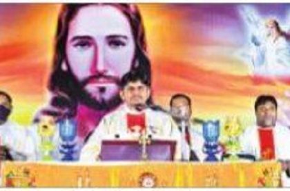 క్రీస్తు మార్గంలో పయనించాలి