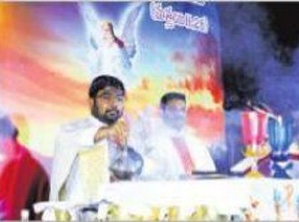 కోవిడ్ నిబంధనలతో ఉత్సవాలు నిర్వహించాలి